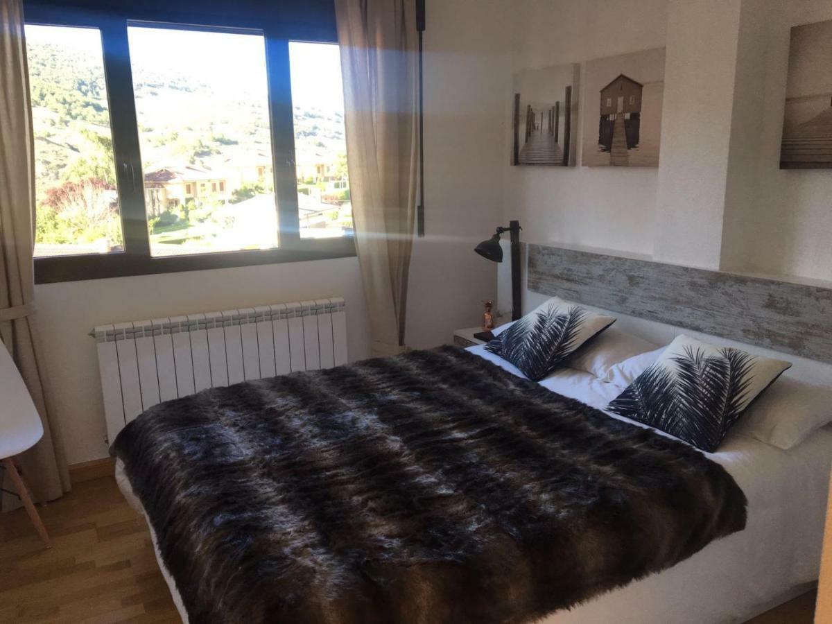 Apartamento Ezcaray Con Piscina Zorraquín Exterior foto